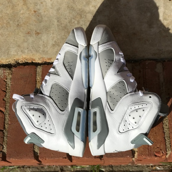 Air Jordan Retro 6 Cool Grey GS 2023 Size 6Y / 7.5 Wmns - Picture 5 of 8